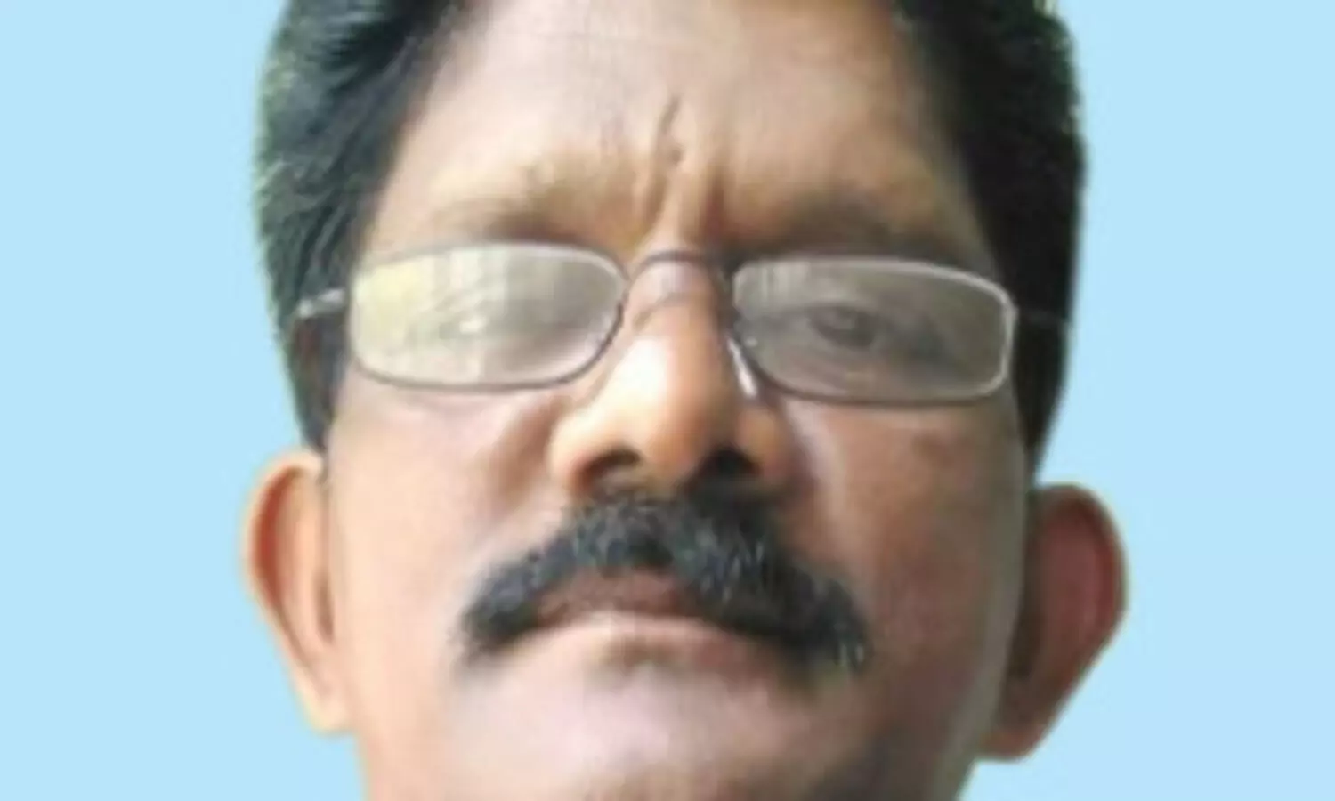 ക​ണ്ണൂ​ർ യൂ​നി​വേ​ഴ്​​സി​റ്റി ജോ.​ ​ര​ജി​സ്ട്രാ​ർ രാ​ജ​ൻ