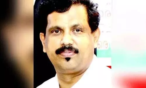 യാ​ഥാ​ർ​ഥ്യ​ബോ​ധം ഇ​ല്ലാ​ത്ത ബ​ജ​റ്റ്​