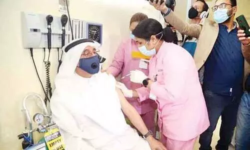 കോ​​വി​​ഡ്​ കു​​ത്തി​​വെ​​പ്പ്​ ര​​ണ്ടാം ഡോ​​സും   എ​​ടു​​ത്ത​​വ​​ർ​​ക്ക്​ സാ​​ക്ഷ്യ​​പ​​ത്രം ന​​ൽ​​കും