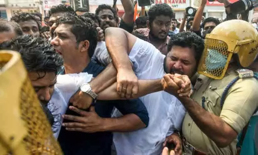 Youth Congress Secretariat clashes in March; Water cannon, tear gas