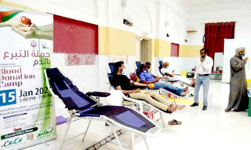 ഖസബ് കെ.എം.സി.സി രക്തദാന ക്യാമ്പ് സംഘടിപ്പിച്ചു ഖസബ് കെ.എം.സി.സി രക്തദാന ക്യാമ്പ് സംഘടിപ്പിച്ചു