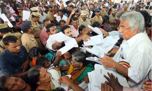 ഉ​മ്മ​ൻ ചാ​ണ്ടിയുടെ വരവ്​: കൂട്ടിയും കിഴിച്ചും ഇടതുപക്ഷം