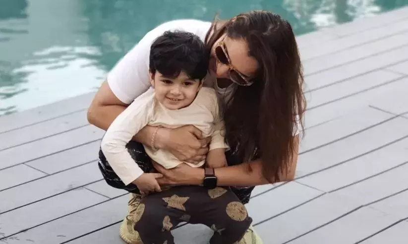 Sania Mirza and son
