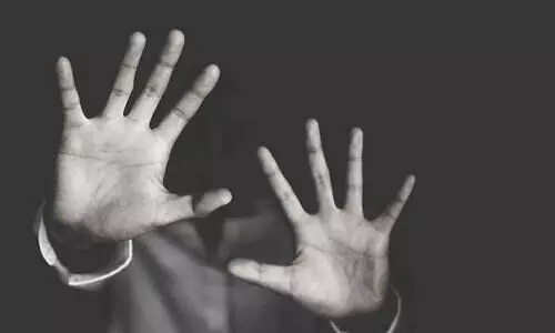 molesting minor girl