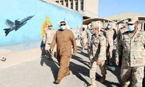 സൈ​ന്യ​ത്തി​െൻറ ലോ​ജി​സ്​​റ്റി​ക്​ കേ​ന്ദ്രം പ്ര​തി​രോ​ധ​മ​ന്ത്രി സ​ന്ദ​ർ​ശി​ച്ചു