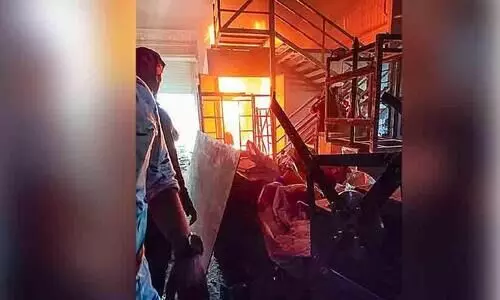 fire broke out in a factory in the city