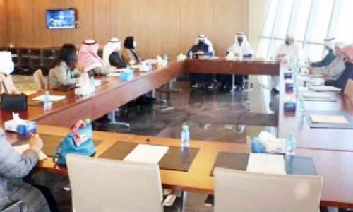 സ്കൂൾ തുറക്കാൻ ഒരുക്കം: വിദ്യാഭ്യാസ മന്ത്രാലയവും ആരോഗ്യ മന്ത്രാലയവും യോഗം ചേർന്നു സ്കൂൾ തുറക്കാൻ ഒരുക്കം: വിദ്യാഭ്യാസ മന്ത്രാലയവും ആരോഗ്യ മന്ത്രാലയവും യോഗം ചേർന്നു