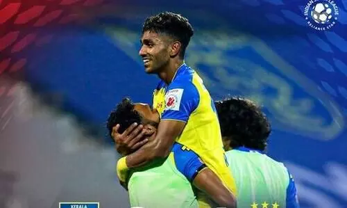 കാലങ്ങളായുള്ള ഒരു കടം വീട്ടി; രാഹുലിന്‍റെ ഇഞ്ചുറിടൈം ഗോളിൽ ബംഗളൂരുവിനെ തുരത്തി കൊമ്പൻമാർ