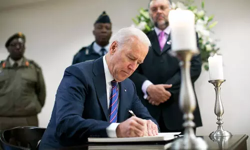 ബൈഡൻ ആദ്യദിനം ഒപ്പുവെക്കുക 15 ഉത്തരവുകളിൽ