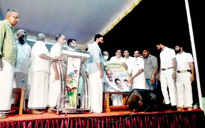 വിഡിയോ ആൽബം പുറത്തിറക്കി വിഡിയോ ആൽബം പുറത്തിറക്കി