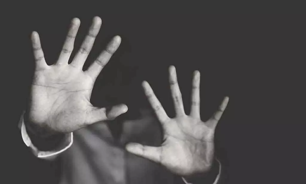 molesting minor girl