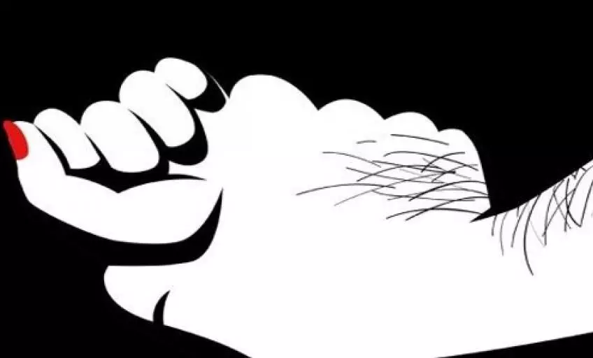 Complaint of assault on young women during the festival