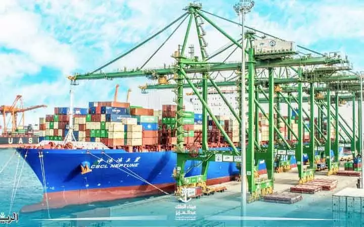 ഖത്തർ ചരക്കുകപ്പൽ സൗദിയിൽ; വാണിജ്യബന്ധം പൂർവസ്ഥിതിയിലേക്ക് ഖത്തർ ചരക്കുകപ്പൽ സൗദിയിൽ; വാണിജ്യബന്ധം പൂർവസ്ഥിതിയിലേക്ക്