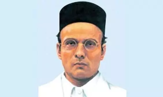 യു.പി നിയമസഭയിൽ സവർക്കറുടെ ചിത്രം; നീക്കണമെന്ന് കോൺഗ്രസ് യു.പി നിയമസഭയിൽ സവർക്കറുടെ ചിത്രം; നീക്കണമെന്ന് കോൺഗ്രസ്