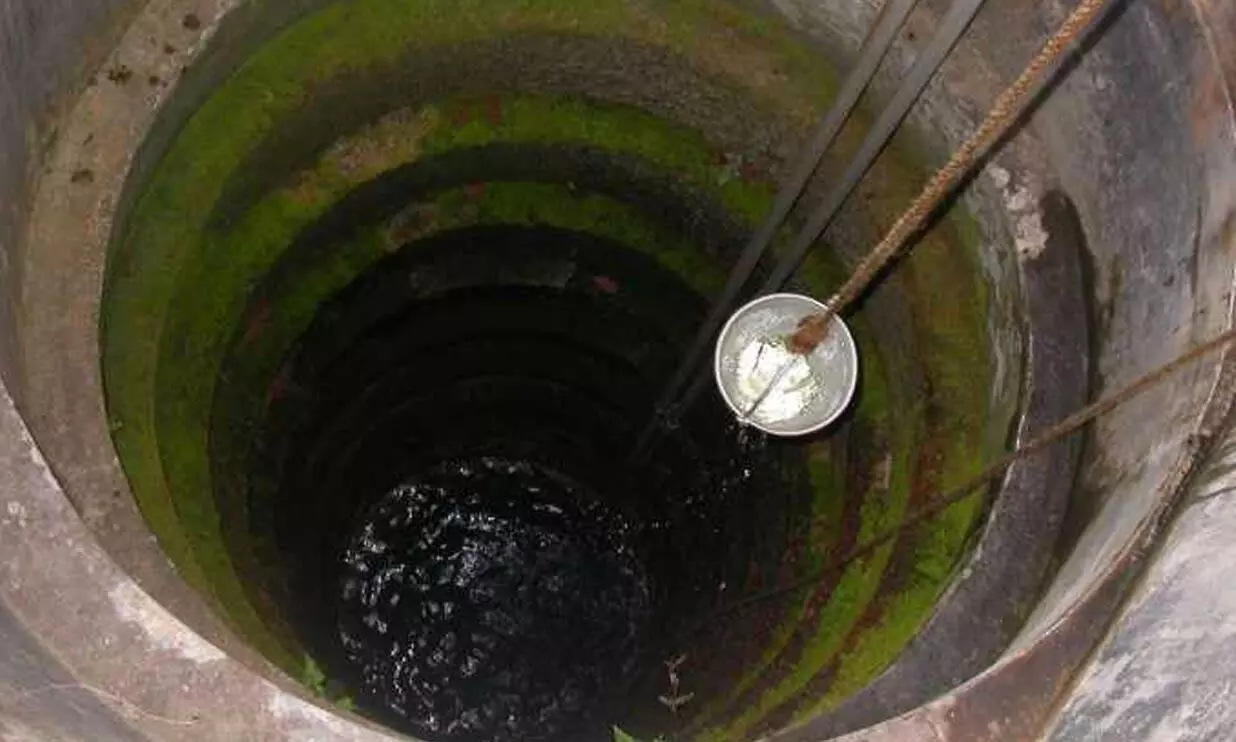 Incident where the body of a young woman was found in a well; Forensic experts examined