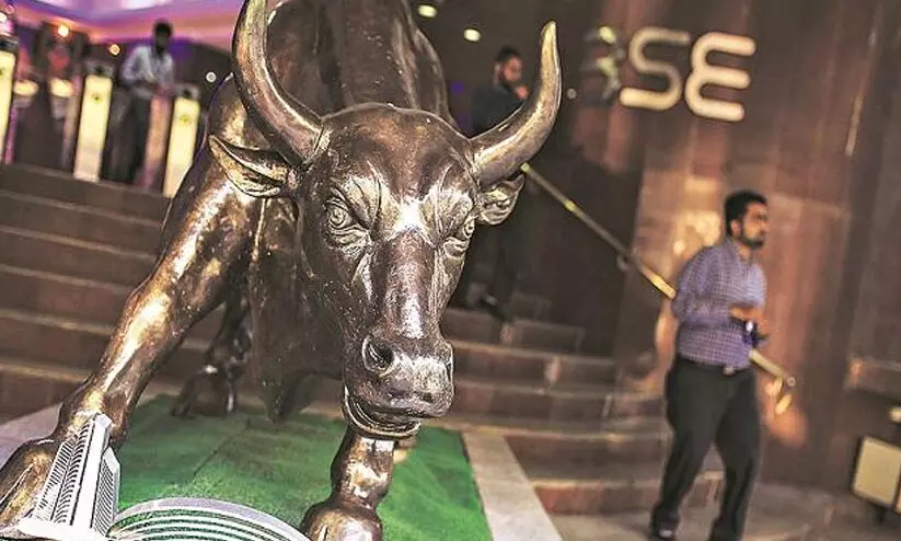 1000 പോയിന്റിൽ നിന്ന് 50,000ത്തിലേക്ക്; സെൻസെക്സിന്റെ 30 വർഷത്തെ യാത്ര 1000 പോയിന്റിൽ നിന്ന് 50,000ത്തിലേക്ക്; സെൻസെക്സിന്റെ 30 വർഷത്തെ യാത്ര