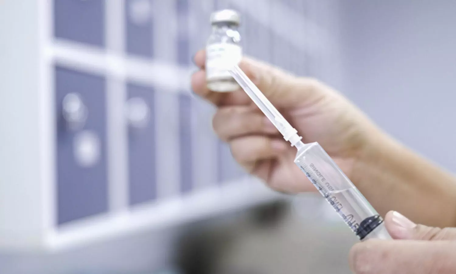 വാക്സിൻ കാമ്പയിന് പിന്തുണയുമായി ഇ.സി.എച്ച് സ്ഥാപന മാനേജ്‍മെൻറും ജീവനക്കാരും