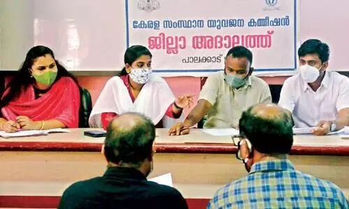 ലോക്ഡൗണിൽ സ്വാശ്രയ കോളജുകൾ ഫീസ് ഈടാക്കുന്ന കാര്യം സർക്കാറിെൻറ ശ്രദ്ധയിൽപെടുത്തും –യുവജന കമീഷൻ ലോക്ഡൗണിൽ സ്വാശ്രയ കോളജുകൾ ഫീസ് ഈടാക്കുന്ന കാര്യം സർക്കാറിെൻറ ശ്രദ്ധയിൽപെടുത്തും –യുവജന കമീഷൻ