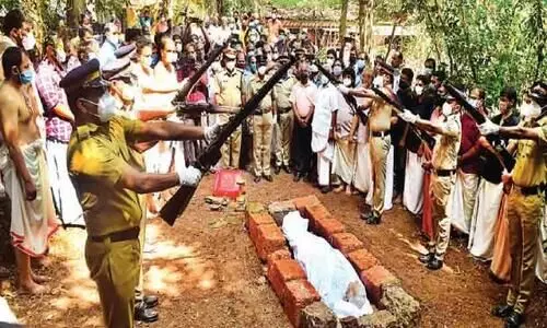 actor unnikrishnan namboothiri buried