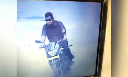 പ​ു​രോ​ഹി​ത​നെ​ന്ന വ്യാ​േ​ജ​ന ശ​സ്​​ത്ര​ക്രി​യ ക​ഴി​ഞ്ഞ രോഗിയെ​ കബളിപ്പിച്ചു പണം തട്ടി