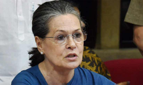 അർണബിന്‍റെ വാട്സ് ആപ്പ് ചാറ്റുകളെക്കുറിച്ച് സർക്കാർ മിണ്ടുന്നില്ല, കാതടപ്പിക്കുന്ന നിശബ്ദതയെന്ന് സോണിയ ഗാന്ധി