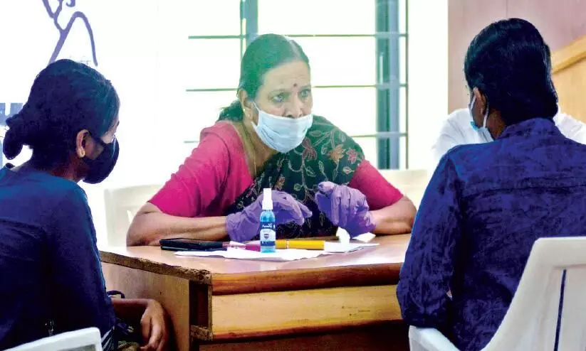 Action taken if the opponents do not appear in the Adalat - Womens Commission