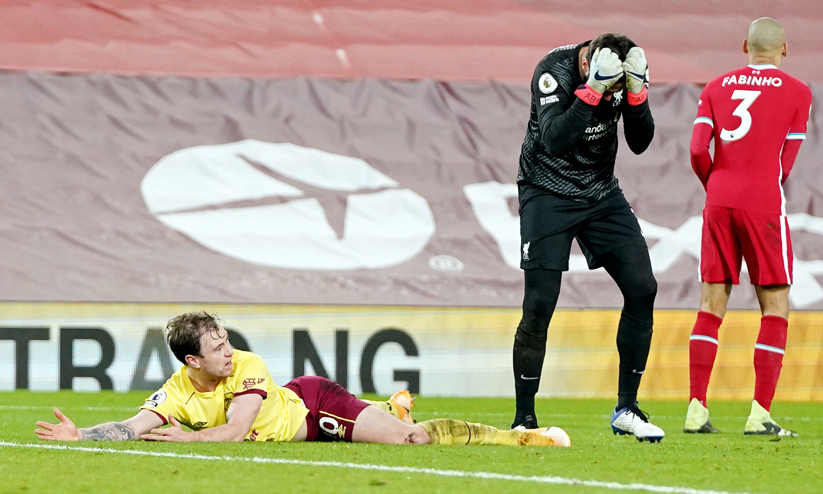 ആൻഫീൽഡിൽ വീണ് ലിവർപൂൾ ആൻഫീൽഡിൽ വീണ് ലിവർപൂൾ