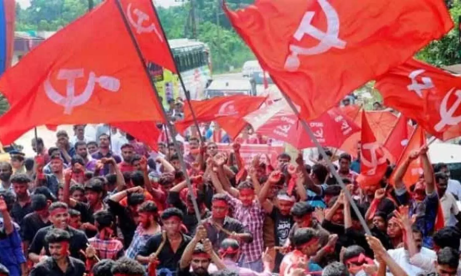 കേരളയാത്ര നടത്താൻ എൽ.ഡി.എഫും; കാനവും വിജയരാഘവനും നയിക്കും