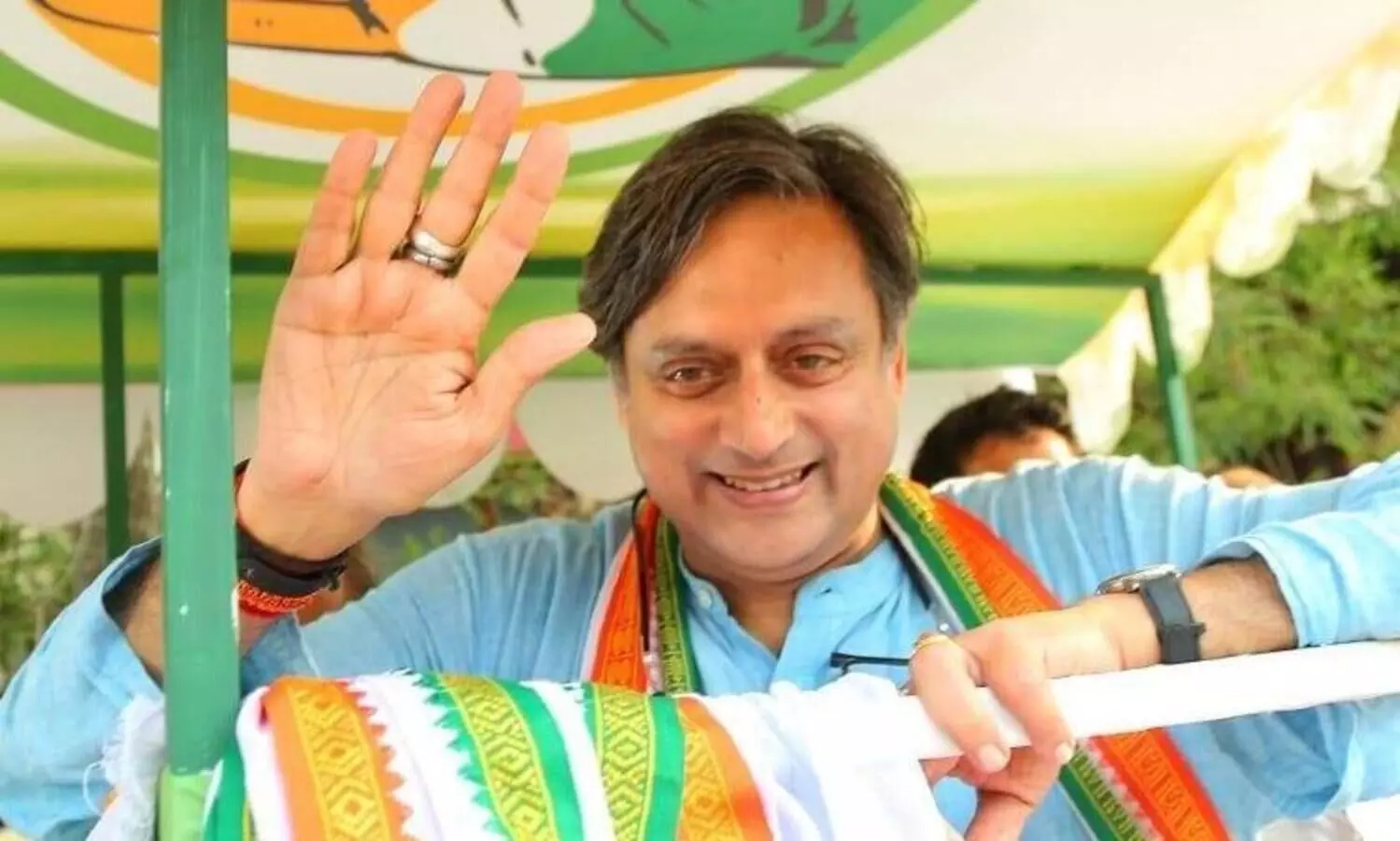 യുവാക്കളും വിദ്യാർഥികളുമായി ചർച്ച; യു.ഡി.എഫ്​ പ്രകടനപത്രികക്കായി തരൂർ ഇറങ്ങുന്നു