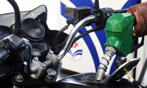 പെട്രോൾ, ഡീസൽ വില വീണ്ടും വർധിച്ചു