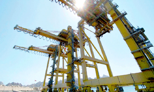 എ​യ്​​റോ ഇ​ന്ത്യ ഷോ: ​ക്രെ​യി​ൻ ഉ​പ​യോ​ഗ​ത്തി​ന്​  വി​ല​ക്ക്​