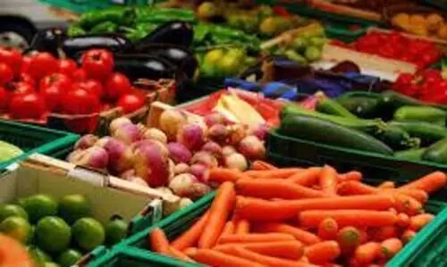 Vegetables do not get the declared price; Farmers in crisis
