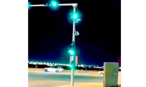 ഡ്രൈ​വി​ങ്ങി​നി​ടെ മൊ​ബൈ​ൽ ഫോ​ൺ ഉ​​പ​യോ​ഗം: യാം​ബു ഇ​നി കാ​മ​റ​ക്ക​ണ്ണു​ക​ളി​ൽ