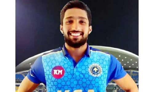 മു​ഹ​മ്മ​ദ്‌ അ​സ്ഹ​റു​ദ്ദീ​നെ ആ​ദ​രി​ക്കും