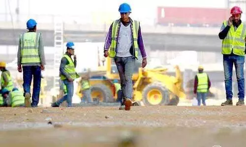 കോ​വി​ഡ്​ പ്ര​തി​സ​ന്ധി: ക​ഴി​ഞ്ഞ വ​ർ​ഷം 1,60,000 പ്ര​വാ​സി​ക​ൾ​ക്ക്​ ​ജോ​ലി ന​ഷ്​​ട​പ്പെ​ട്ടു