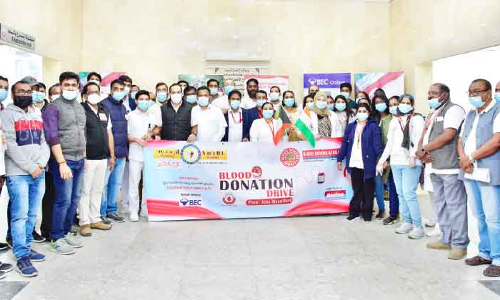 സാരഥി കുവൈത്ത്​, ബി.ഡി.കെ രക്തദാന ക്യാമ്പ്​ സംഘടിപ്പിച്ചു