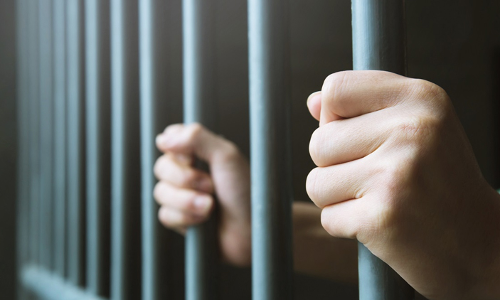 എ​ക്സൈ​സ് ഇ​ൻ​സ്‌​പെ​ക്ട​ർ​ക്കു​നേ​രെ വ​ധ​ശ്ര​മം: പ്ര​തി​ക്ക്​ 10വ​ർ​ഷം ക​ഠി​ന ത​ട​വ്