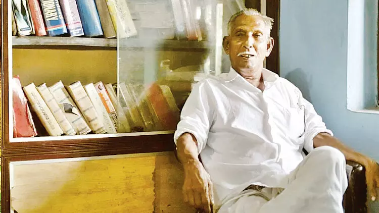 പ്രസാധകരെ തേടി 83കാരനായ ഡിക്ഷണറി മാൻ പ്രസാധകരെ തേടി 83കാരനായ ഡിക്ഷണറി മാൻ