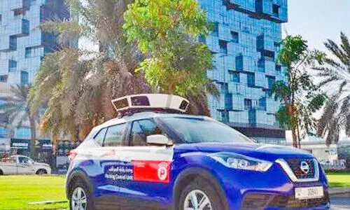 പാ​ർ​ക്കി​ങ്ങി​ൽ പി​ഴ​വ് വ​രു​ത്ത​ല്ലേ, പ​ണി വ​രു​ന്നു​ണ്ട്