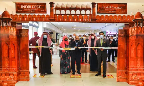 റിപ്പബ്ലിക് ദിനാഘോഷവുമായി ലുലു ഗ്രൂപ്പും; സൗദിയിലെ ഹൈപർമാർക്കറ്റുകളിൽ ഇന്ത്യ ഫെസ്റ്റിന്​ തുടക്കം