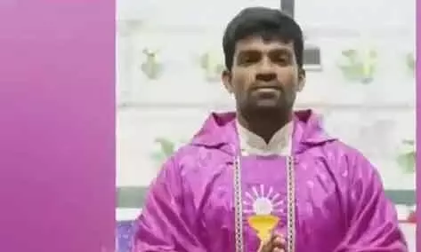 വൈദികനെ പള്ളിമേടയിൽ മരിച്ച നിലയിൽ കണ്ടെത്തി