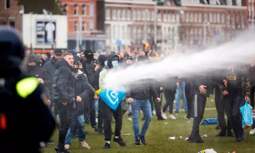 നെതർലൻഡ്​സിൽ ലോക്​ഡൗൺ വിരുദ്ധ പ്രക്ഷോഭം ശക്തിപ്പെടുന്നു