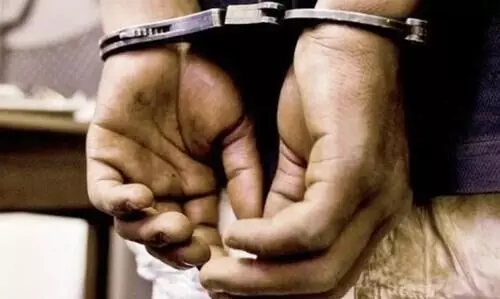 പാർക്കിങ് തർക്കം; കുടുംബത്തെയും പൊലീസിനെയും ആക്രമിച്ച സംഘം അറസ്റ്റിൽ