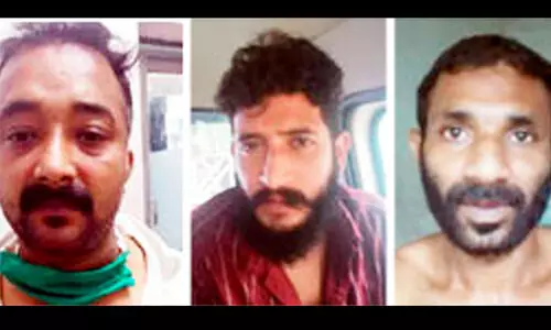 വീ​ട് ആ​ക്ര​മി​ച്ച് ലൈം​ഗി​കാ​തി​ക്ര​മ​വും: ക​വ​ർ​ച്ച​യും ന​ട​ത്തി​യ മൂ​ന്നം​ഗ​സം​ഘം പി​ടി​യി​ൽ