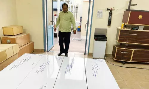 മകൻ ദുബൈയിൽ മരണപ്പെട്ടത്​ അറിയിച്ചപ്പോൾ കർഷക സമരത്തിലായിരുന്ന പിതാവ്​ പറഞ്ഞത്​ അദ്​​ഭുതപ്പെടുത്തി; അഷ്​റഫ്​ താമരശ്ശേരി പറയുന്നു