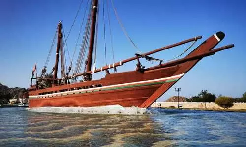 ഒമാന്​ പരിചയം മണിക്​ഫാൻ   എന്ന കപ്പൽ നിർമാതാവിനെ