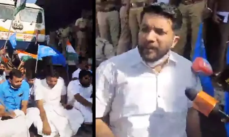 കർഷകർക്ക് ഐക്യദാർഢ്യം: യൂത്ത് കോൺഗ്രസ് ട്രെയിൻ തടഞ്ഞ് പ്രതിഷേധിച്ചു കർഷകർക്ക് ഐക്യദാർഢ്യം: യൂത്ത് കോൺഗ്രസ് ട്രെയിൻ തടഞ്ഞ് പ്രതിഷേധിച്ചു