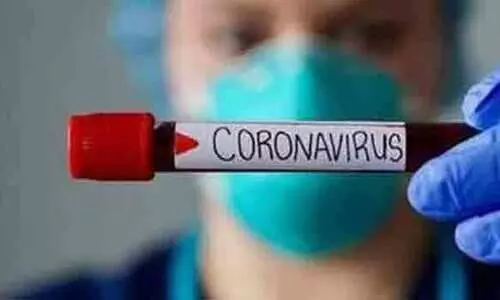 അവൾ ഇവിടെയുണ്ട്​; ഇ​ന്ത്യ​യു​ടെ കോ​വി​ഡ് അ​തി​ജീ​വ​ന​ത്തി​െൻറ പ്ര​തീ​ക​മാ​യി മാ​റി​യ പെ​ൺ​കു​ട്ടി