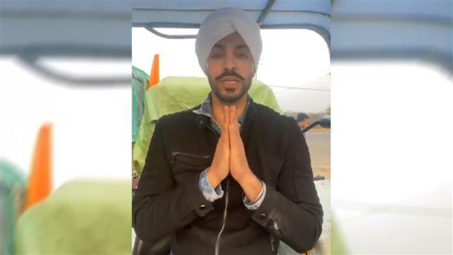 അവർ ഏറ്റവും വലിയ രാജ്യദ്രോഹികൾ; ദീപ് സിദ്ദുവിനെയും കൂട്ടരെയും ബഹിഷ്കരിക്കാൻ ആഹ്വാനം ചെയ്ത് കർഷക നേതാവ് അവർ ഏറ്റവും വലിയ രാജ്യദ്രോഹികൾ; ദീപ് സിദ്ദുവിനെയും കൂട്ടരെയും ബഹിഷ്കരിക്കാൻ ആഹ്വാനം ചെയ്ത് കർഷക നേതാവ്