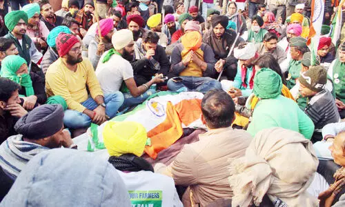 died farmer in farmers protest